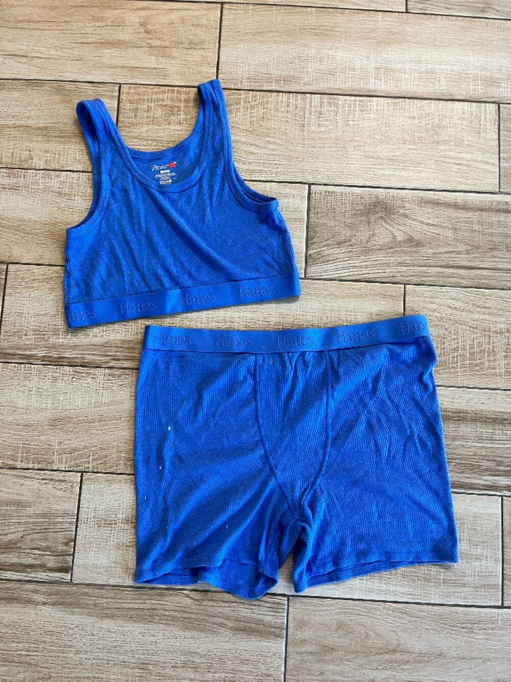 Womens Hanes Lounge Bundle of Crop Top and Shorts - L/XL